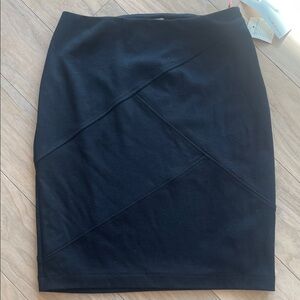 NWT 1990s Chic Black Pencil Skirt for Women